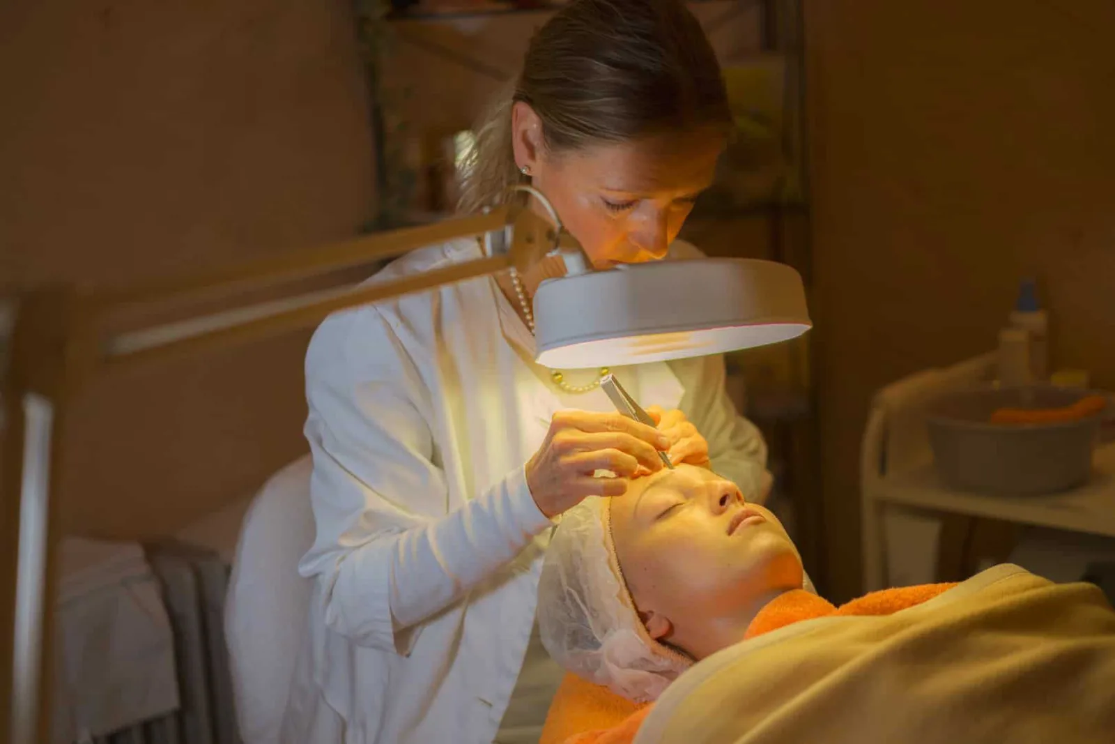 Klassische Gesichtsbehandlung im Institut für Kosmetik & Wellness