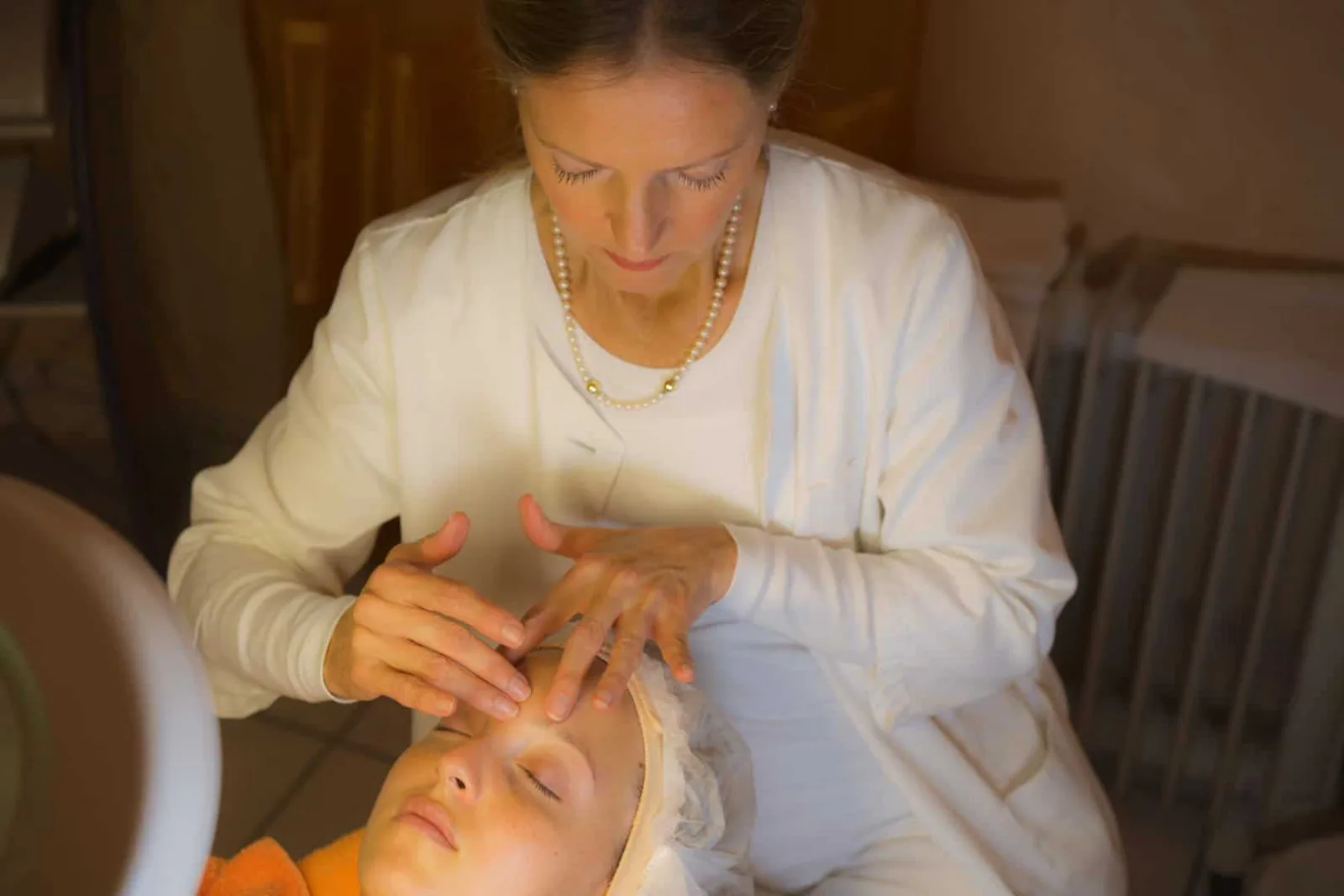 Gesichtsmassage im Institut für Kosmetik & Wellness